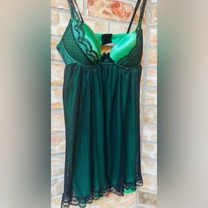 Ler Lei Sheer/ Laced Lingerie Babydoll Nightwear / Medium/ Black & Emerald Green